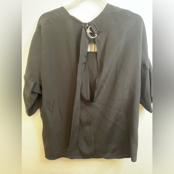 3.1 Phillip Lim Black Loose Fit Flow Blouse with flattering ladder cut out Sz 4 - Picture 7 of 11